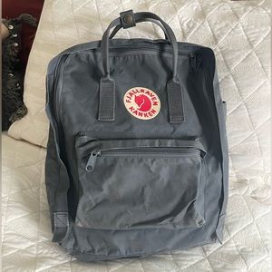 Everyday Outdoor Kanken Backpack - Super Grey